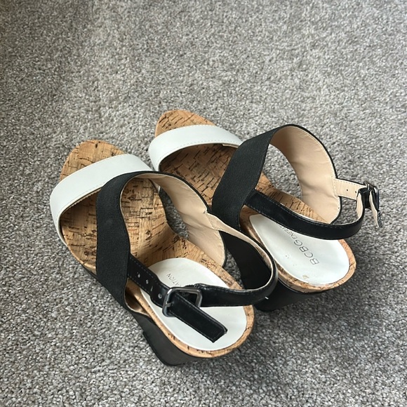 Size 7 US 37 EU, black white with cork heel 4”. In over all good shape! - Picture 6 of 10